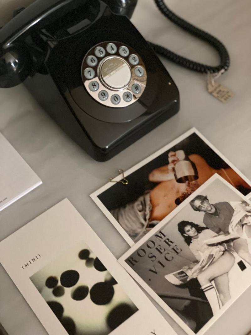 Отель Gatsby Афины Экстерьер фото A photograph of a telephone